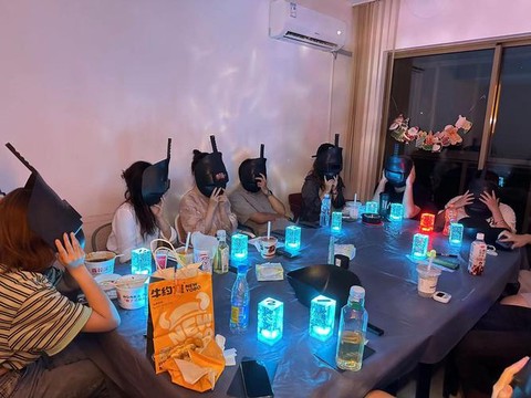 欢乐狼人杀怎么进房间[图1]